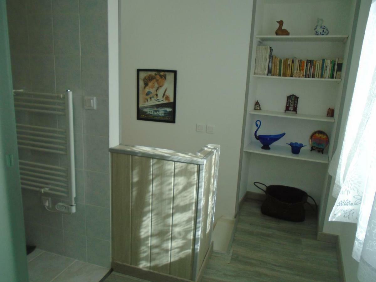 Vila La Colombe Formigny Exteriér fotografie
